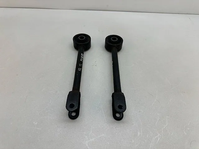 Trailing Arm Mevotech CMS301013
