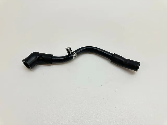 Crankcase Breather Hose Chrysler RAM 3.6L 3.6L 68105838AA