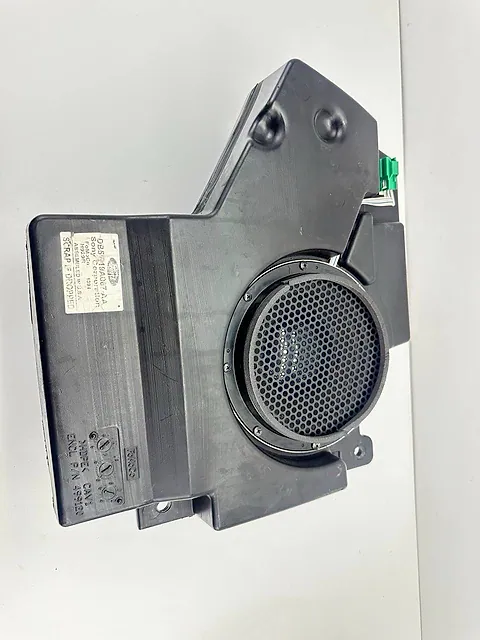Subwoofer Ford Explorer 2011-2015 DB5T-19A067-AA