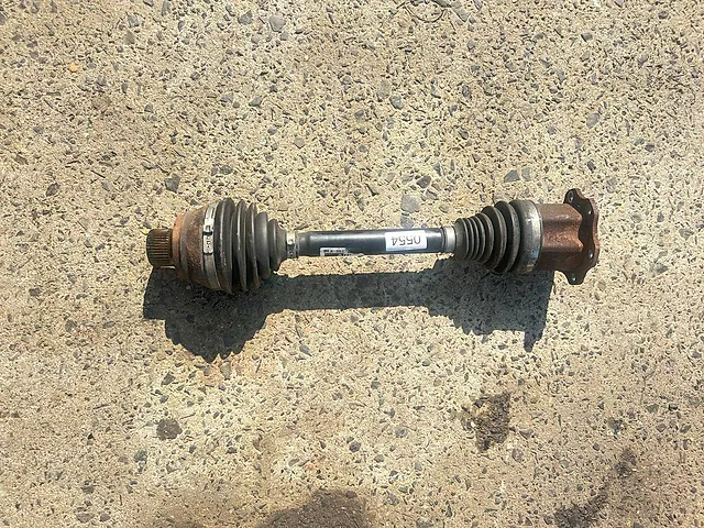 CV Axle Front Right Passenger Side Audi A8 D4 2011 8R0407271C