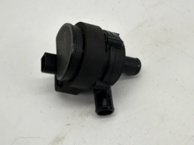 Auxiliary Water Pump Mercedes-Benz E550 W211 2007 2118350028