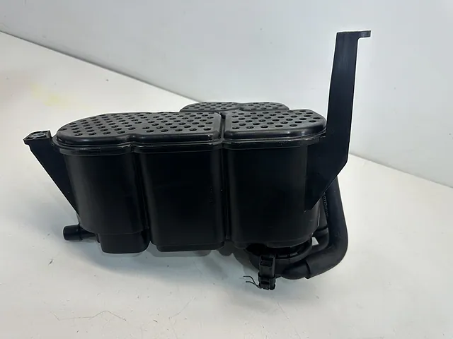 Charcoal Canister Audi A8 D4 2011 4H0201801A