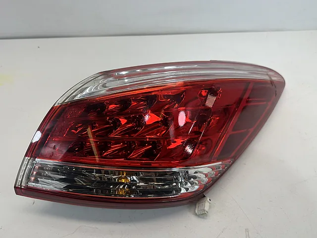 Tail Light Right Passenger Side Nissan Murano Z51 2014