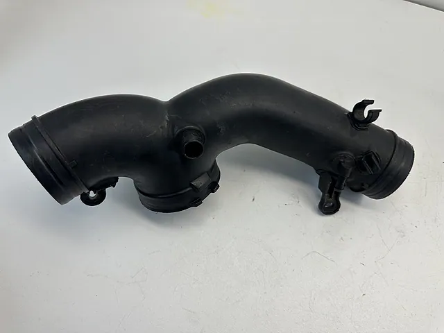 Air Intake Duct Center Audi A8 D4 2011 Quattro 4H0129711D