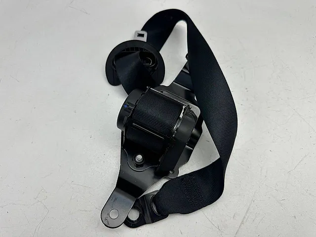 Seat Belt Rear Left Driver Side BMW X5 F15 2016 Retractor 623201700C