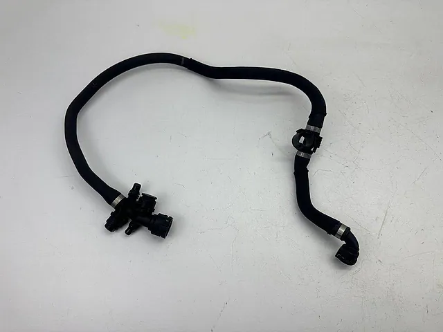 Radiator Hose BMW X5 F15 2016 Overflow 17128514220
