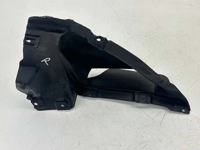 Wheel Arch Molding Right Passenger Side BMW X5 F15 2016 51717304046 — photo 3