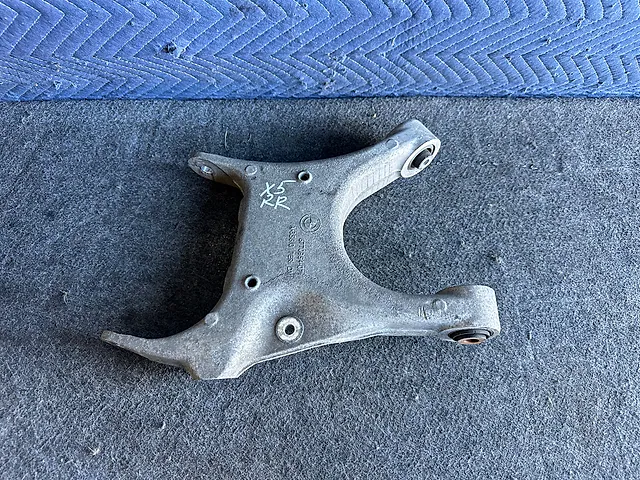 Control Arm Rear Right Passenger Side BMW X5 F15 2016 677095407