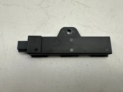 2014-2018 BMW X5 F15 KEYLESS ENTRY ANTENNA CONTROL MODULE UNIT 65209220832 OEM