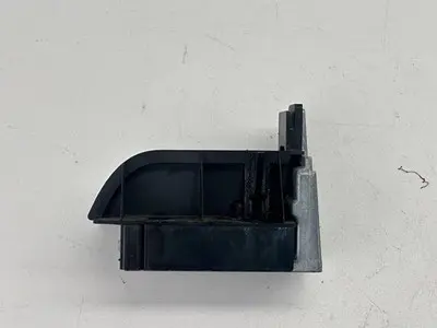 14-18 BMW X5 F15 REAR RIGHT TRUNK SHADE ROLLER BLIND SUPPORT BRACKET 9928100014