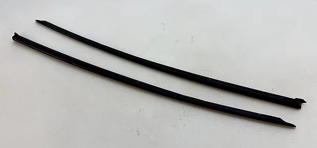 Windshield Molding Audi A8 D4 2011 Set LH RH 4H0854328