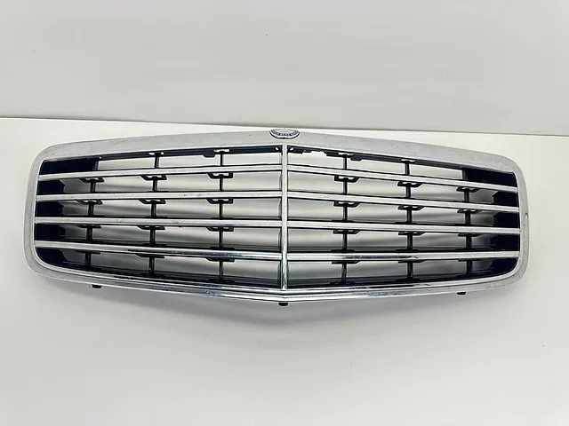 Radiator Grille Upper Mercedes-Benz E550 W211 2007 2118801783